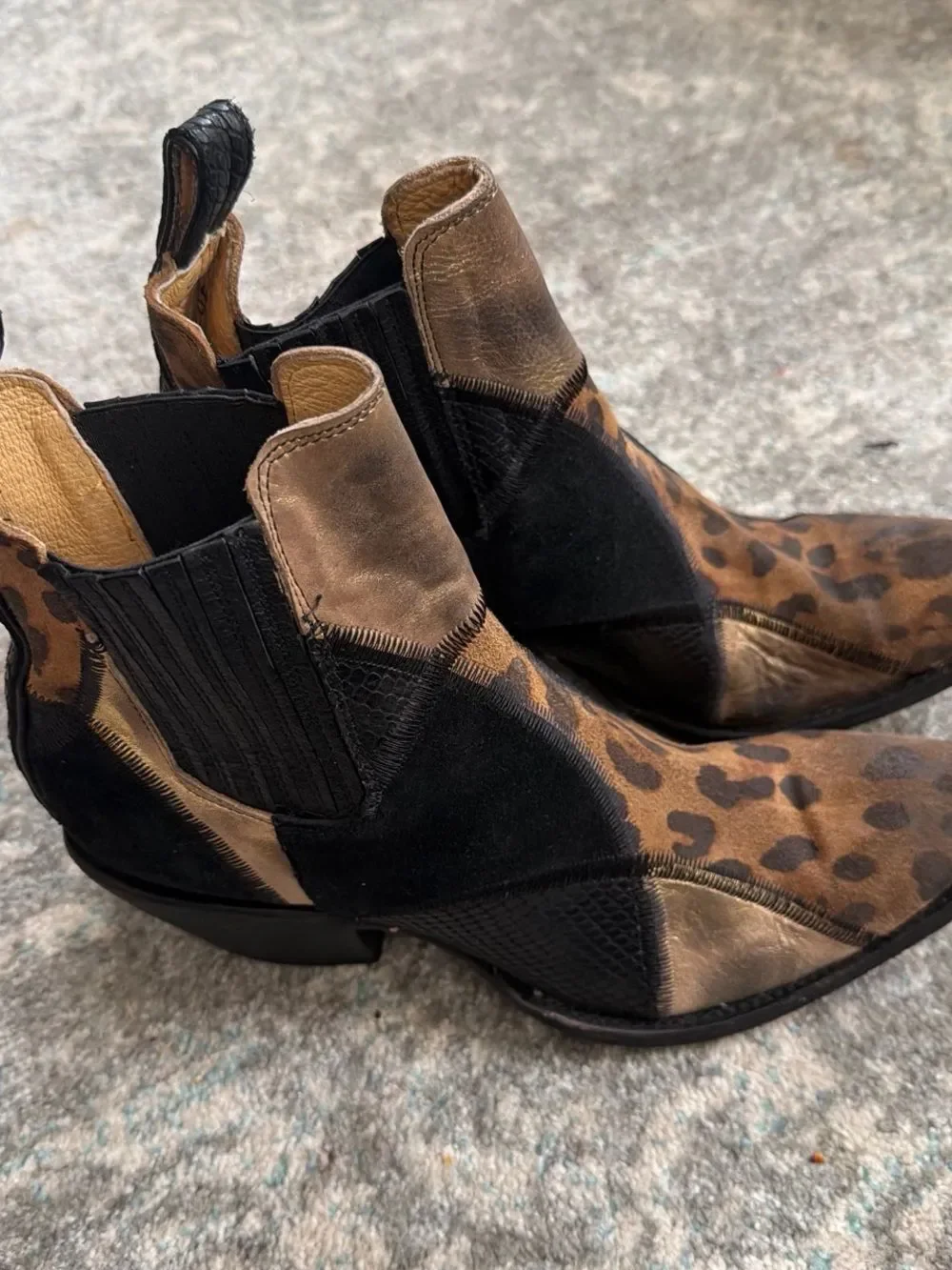 Old gringo leopard print  Native American leather ankle boot sz 9.5